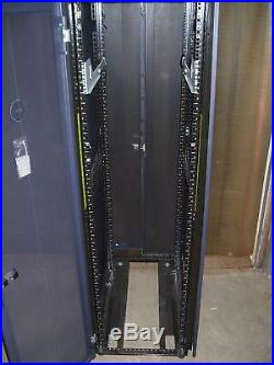 Dell 08P157 42U Poweredge Server Rack No keys